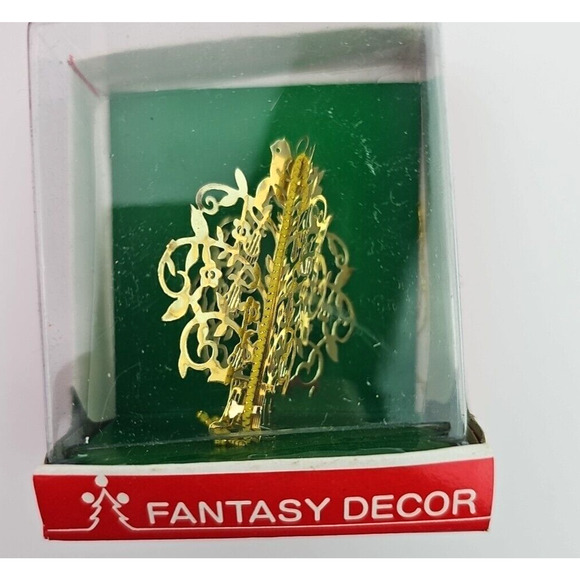 Fantasy Decor Christmas Lot of 9 Vintage Ornaments Gold Tone Light Metal Mixed - Picture 5 of 10